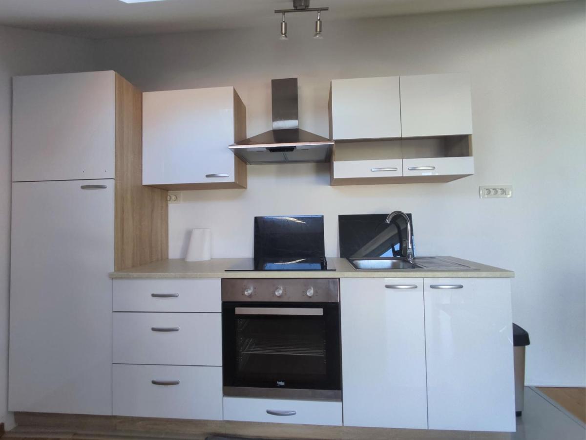 Sunny Attic Apartment With Balcony & Modern City Apartment With Outdoor Area, No Balcony Trogir Exterior photo